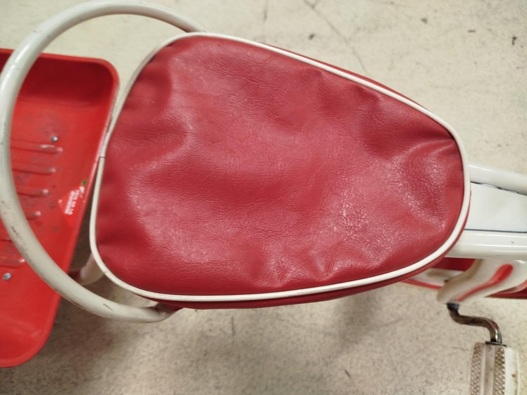 Fahrzeuge für Kinder: Tricycle ( nr 1 ) – Gebraucht aus La Chaux-de-Fonds von Emmaus2300CDF 2