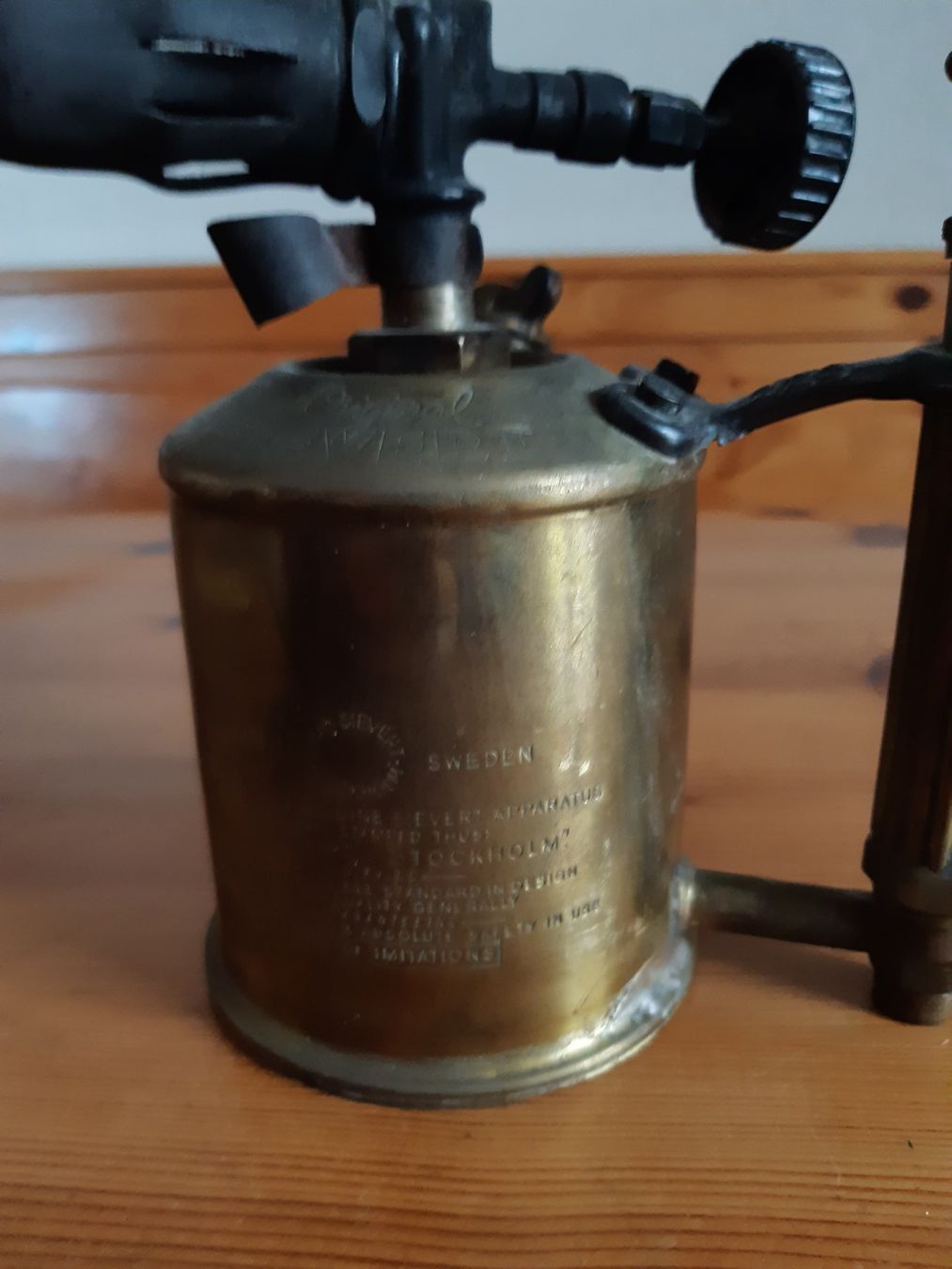 Tutti gli attrezzi: Antiker Lötbrenner aus Messing – Usato da Oberentfelden venduto da Trinity1945 3