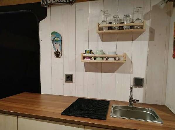 Veicoli da campeggio: Ausgebauter Camper Van, sofort reisebereit! – Usato da Unterägeri venduto da kaspa77 2