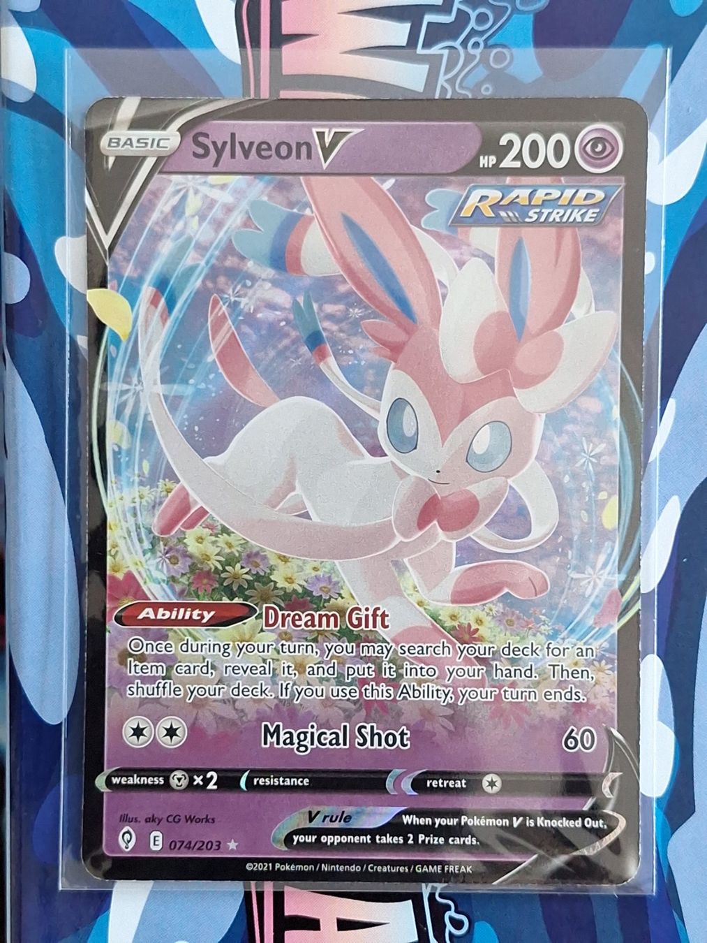 Pokémon Carte collezionabili: Sylveon V - Evolving Skies - #4 – Usato da Altstätten SG venduto da GGsGameshop