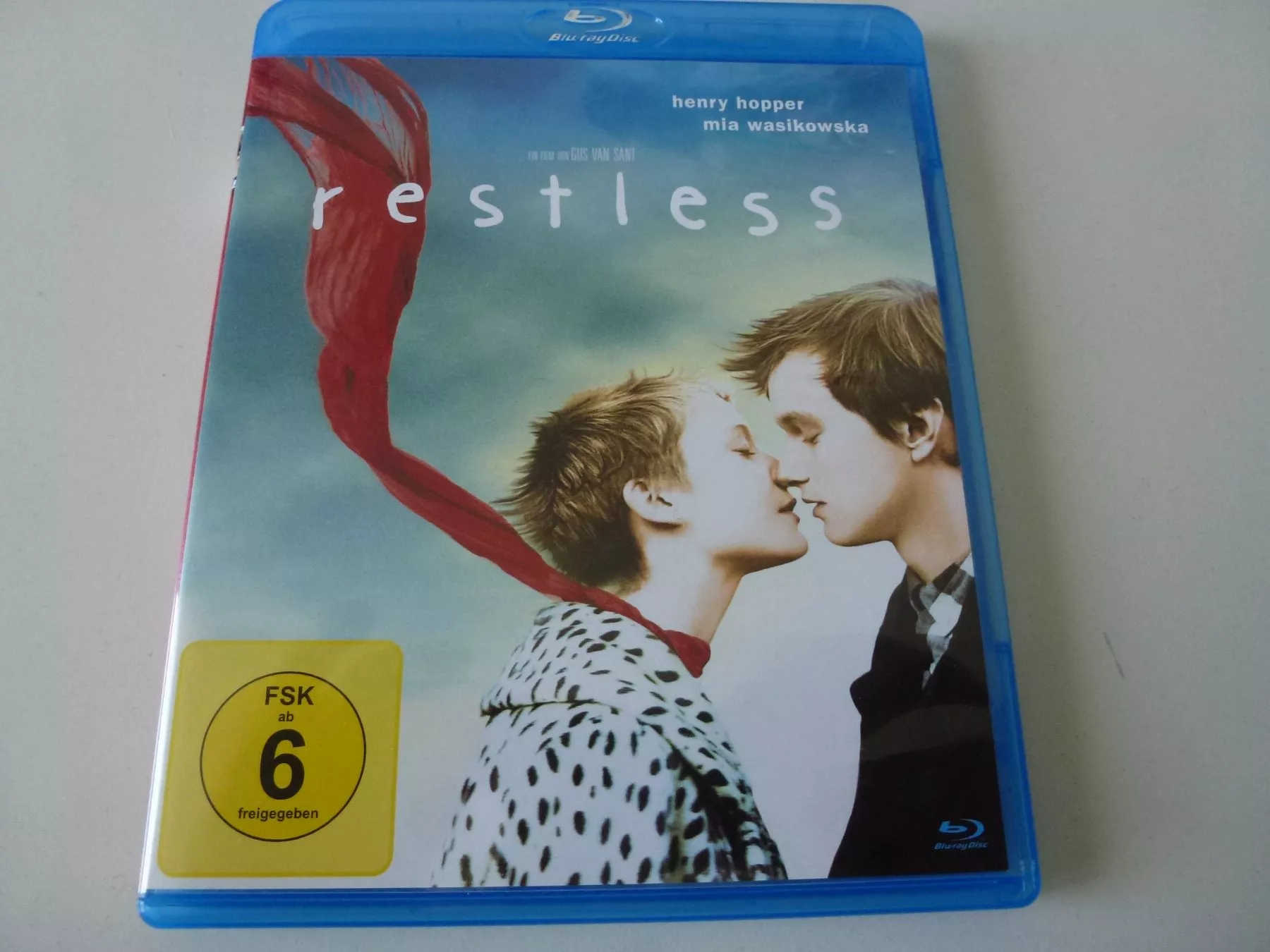 Tutti i DVDs: Restless (Blu-Ray) – Nuovo (secondo la descrizione) da Bern venduto da Frebo