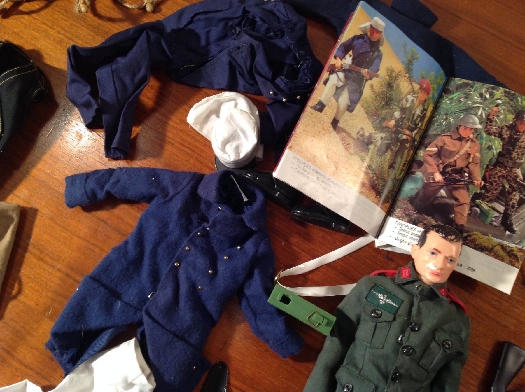 Giocattoli: uniforme et habits Action Joe – Usato da Vuiteboeuf venduto da broticaire 3