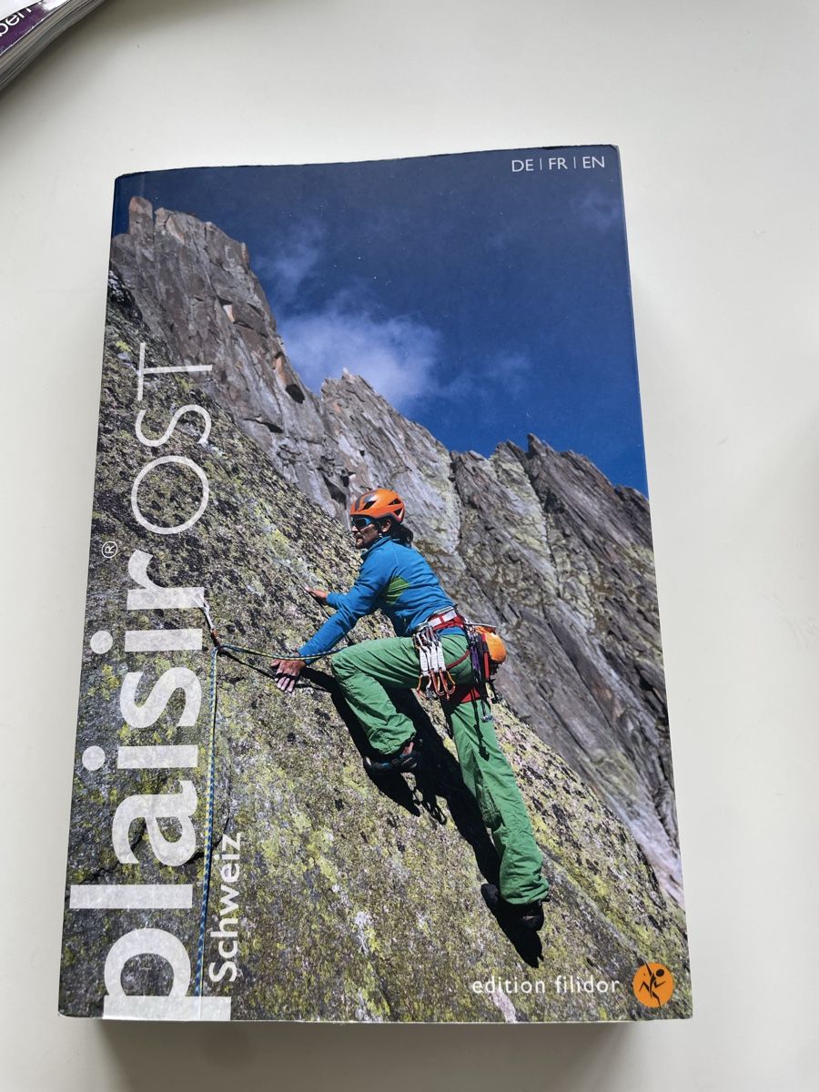 Libri: Kletter Buch Plaisir Ost – Nuovo (secondo la descrizione) da Zollikerberg venduto da ale_njx2