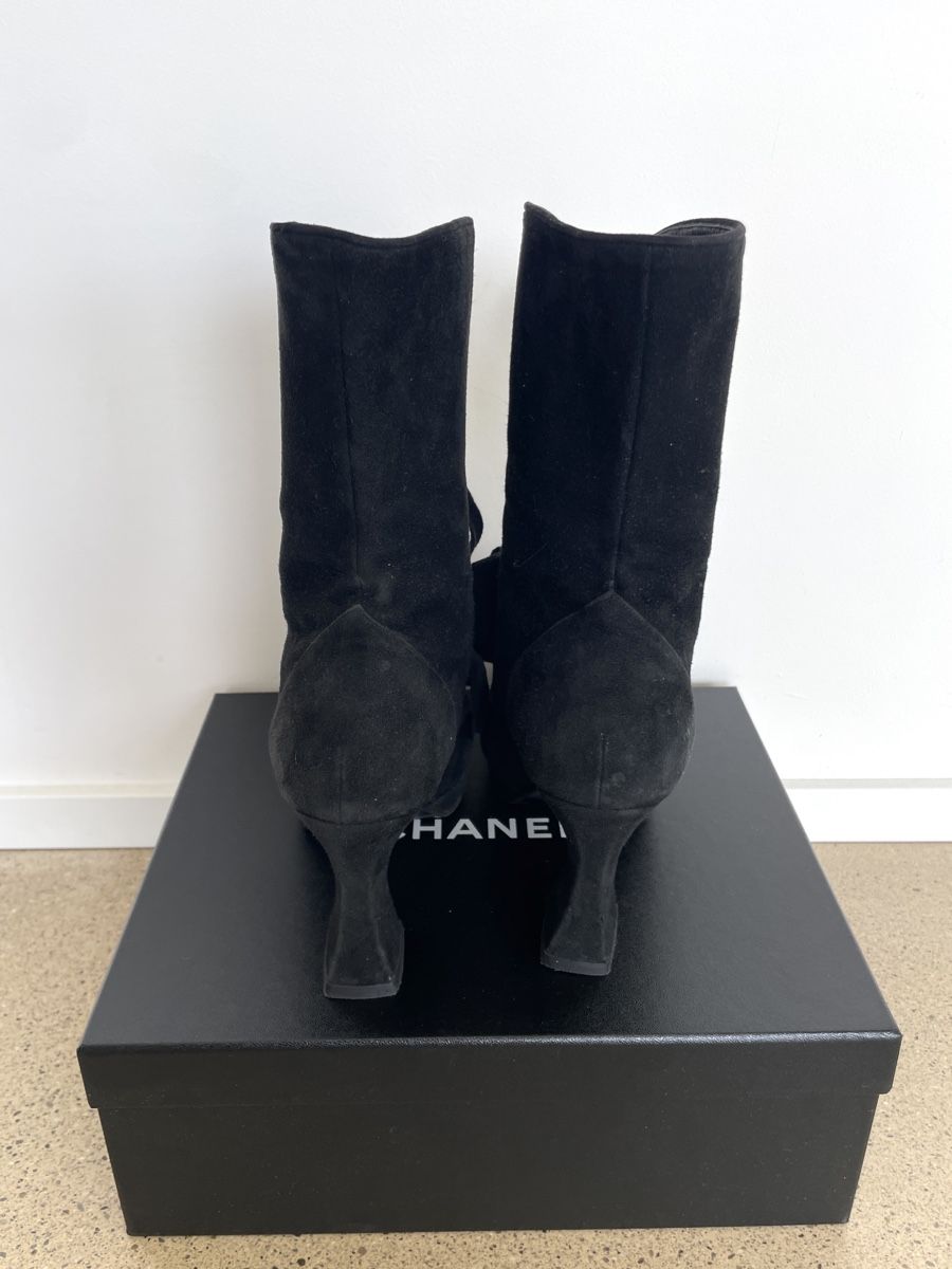 Chanel Damenschuhe: Chanel vintage Runway Boots – Gebraucht aus Stäfa von Nicole093 6
