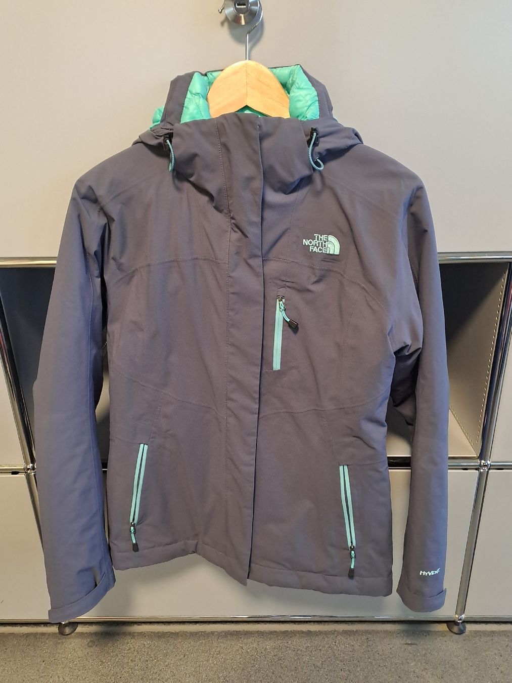 North Face Jacken: THE NORTH FACE leichte Winterjacke Damen S – Gebraucht aus Hünenberg von 1902 1