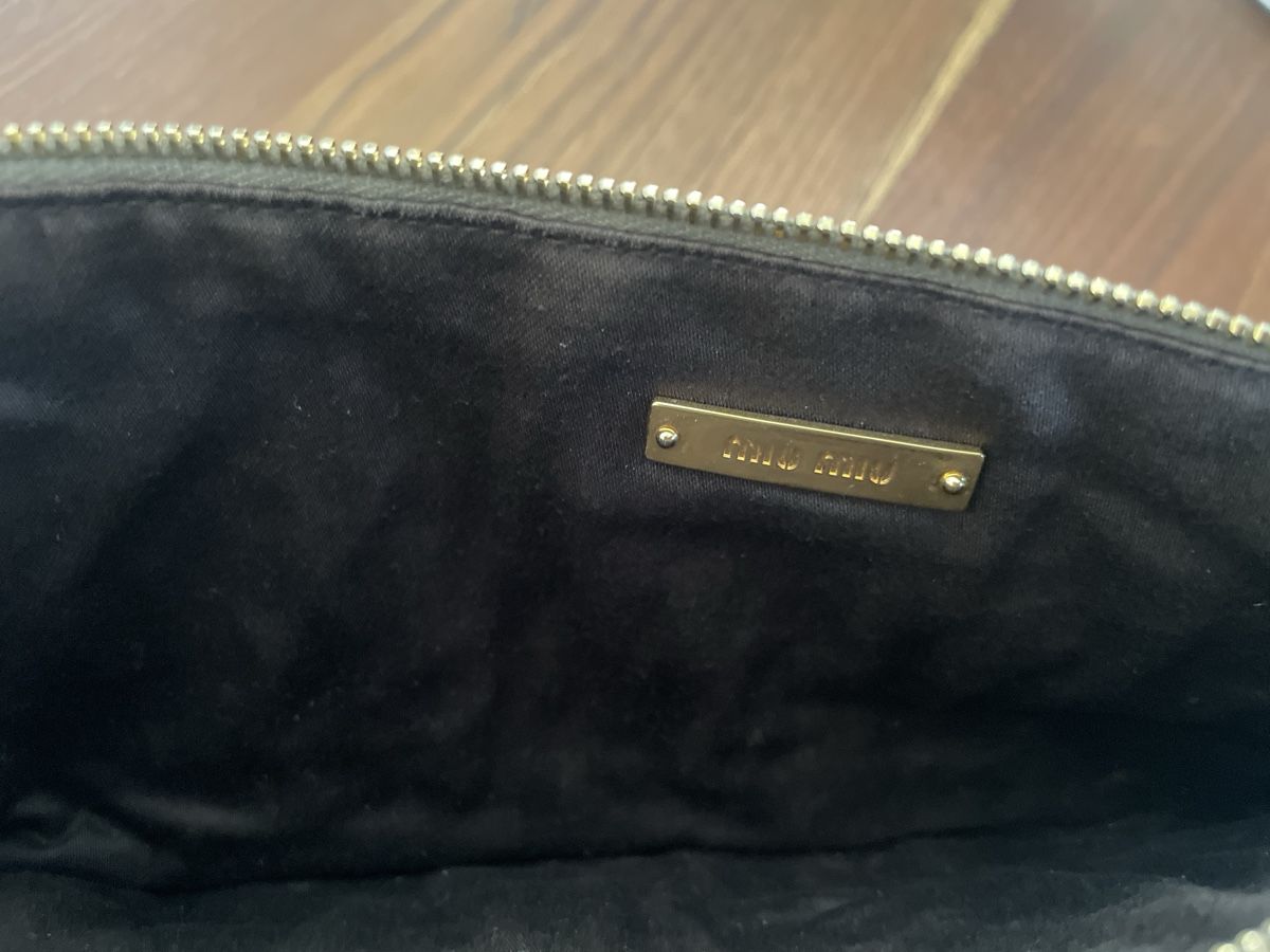 Miu Miu Borse da donna: Miu Miu Clutch Beige Leder – Nuovo (secondo la descrizione) da Niederglatt ZH venduto da ctulimp 3