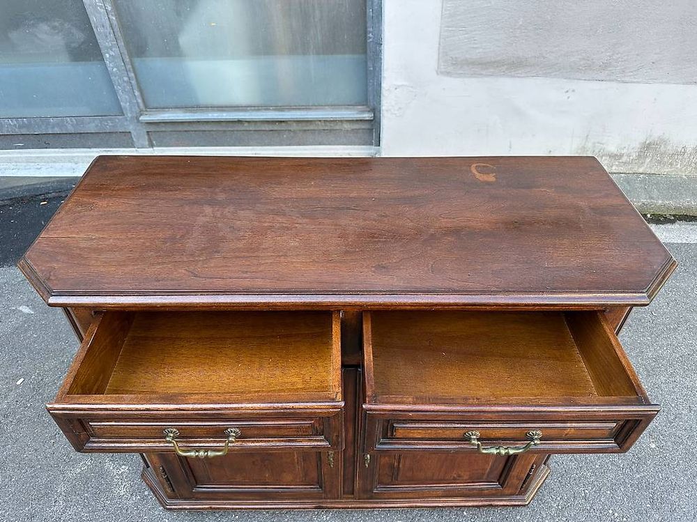 Commodes: Vintage Anrichte aus Massivholz - mit Schubladen, Türen – D'occasion à Obernau par Arche_Noah_Brocki 8