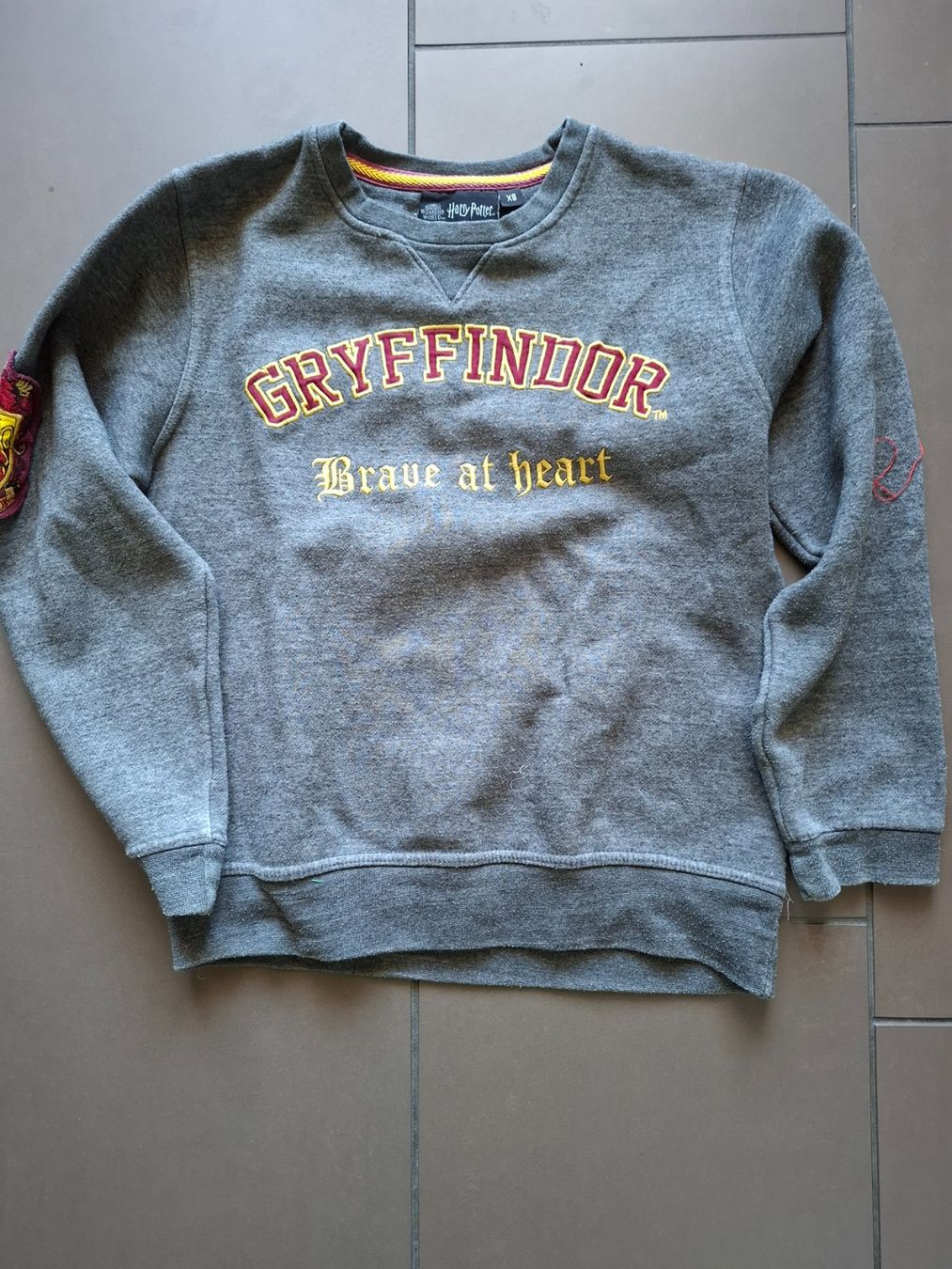 Maglioni & Felpe: Original Harry Potter Pullover Gryffindor grau Gr. 164-176 – Usato da Jona venduto da Loki40