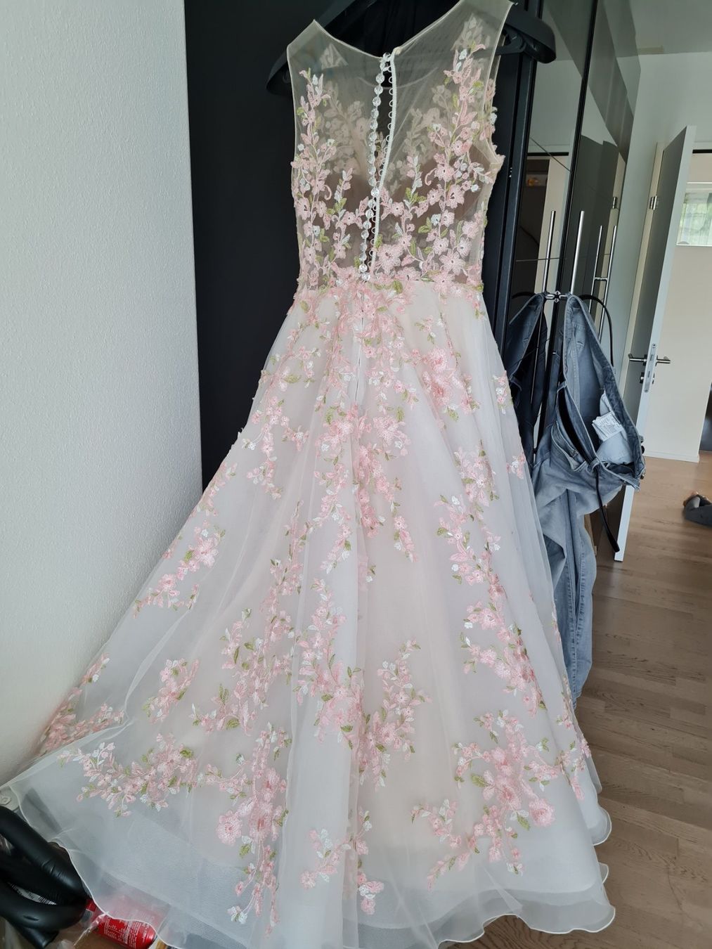 Vestiti: Hochzeitkleid von Cosmobella – Nuovo (secondo la descrizione) da Gommiswald venduto da Iviea 4