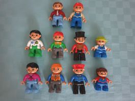 10 LEGO DUPLO Figuren