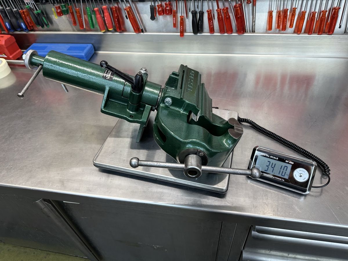 Gressel Tutti gli attrezzi: Gressel Schraubstock mit Lift – Usato da Schwende venduto da weesli 9
