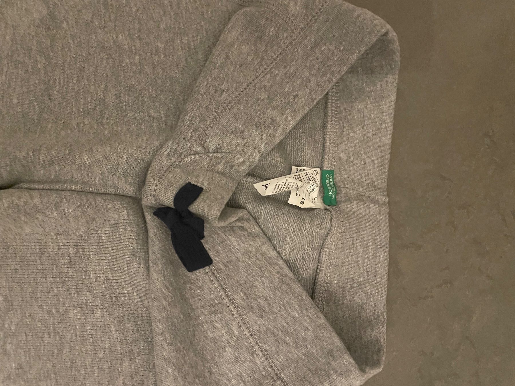 Benetton Hosen: Benetton Trainerhose – Neu (gemäss Beschreibung) aus Zürich von Ivona3 1