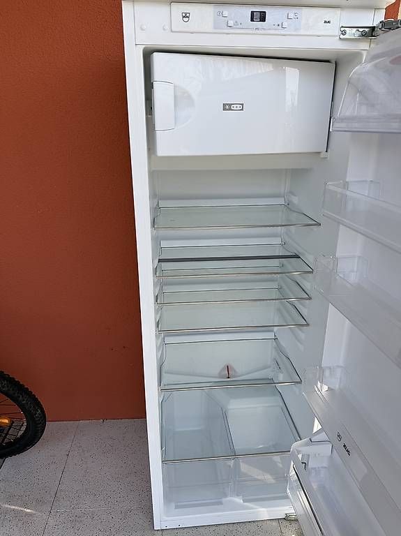 Frigoriferi: VZUG Kühlschrank – Usato da Eglisau venduto da Babali