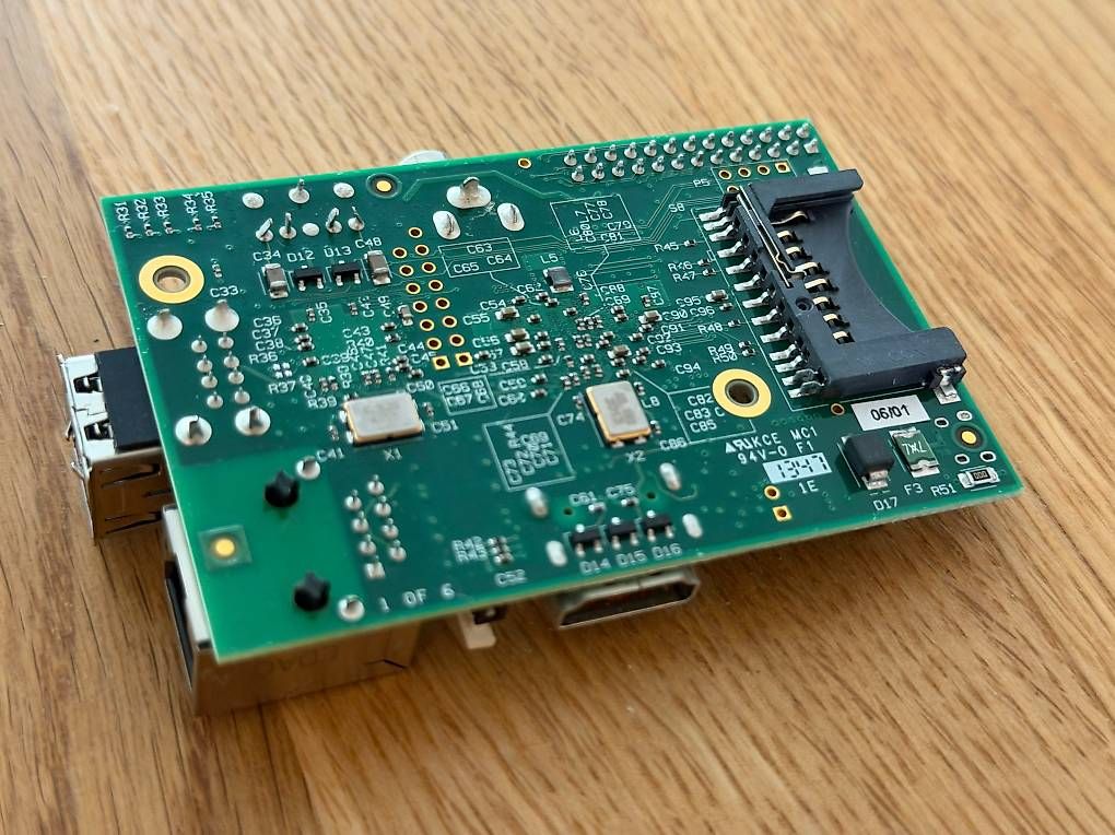 PC: Raspberry Pi 1 - Modell B - inkl. Gehäuse und Ventilator – Usato da Wil SG venduto da JoRaHa 4