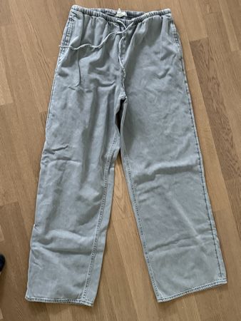 Coole H&M Jeans Gr. S, weit, hellgrau, für Frühling/Sommer