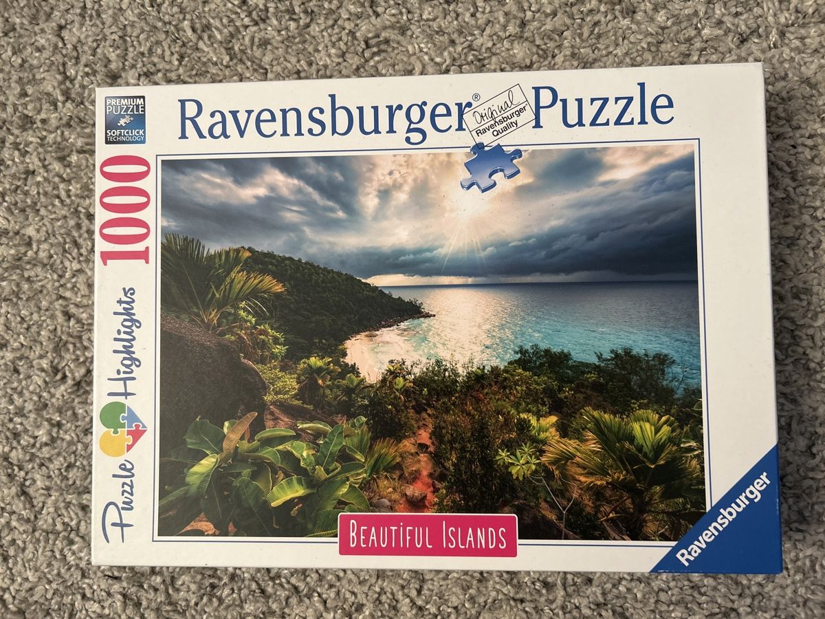 Ravensburger Puzzles: Ravensburger Puzzle 1000 Teile "Beautiful Islands" – Gebraucht aus Münchenbuchsee von Laedi98