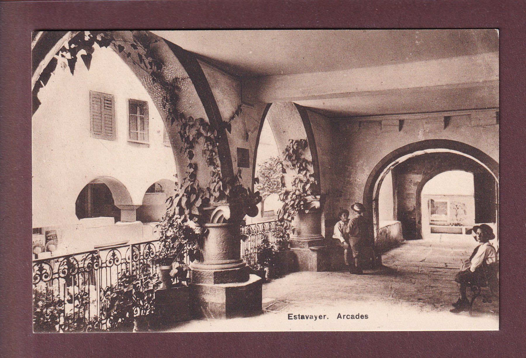 Cartes postales: ESTAVAYER - Arcades – D'occasion à Pully par nicecards