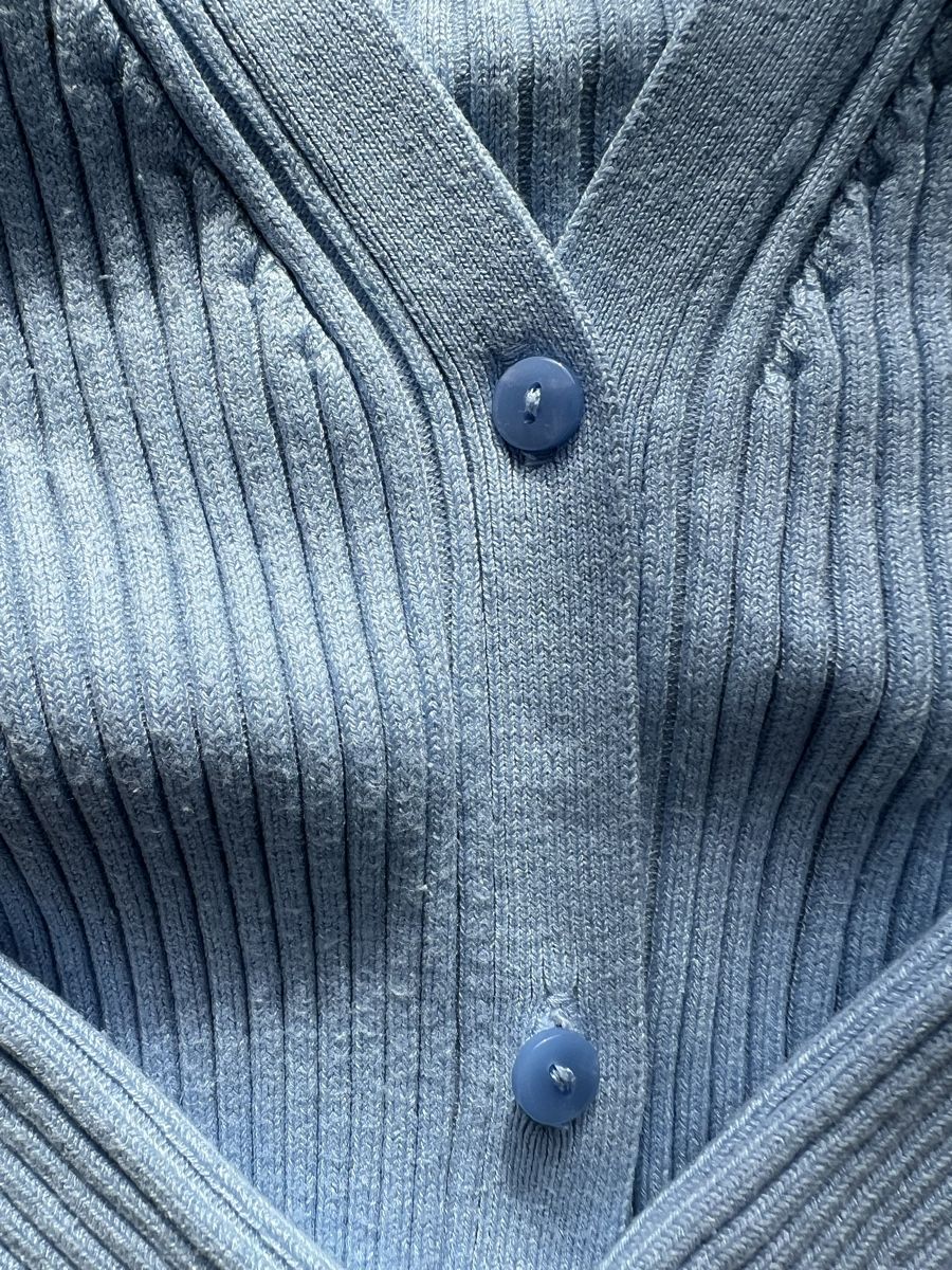 H&M Giacche: H&M Cardigan hellblau Gr. S – Usato da Zürich venduto da car_x52z 2