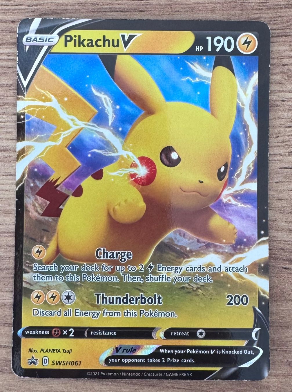 Pokémon Sammelbilder & Trading cards: Pikachu V Promo Pokemon SWSH061 – Gebraucht aus Andelfingen von
