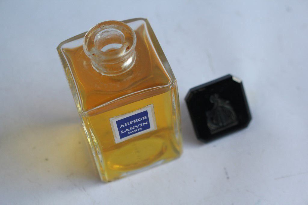Flaconi: Flacon de parfum Arpège de Lanvin – Usato da Vandoeuvres venduto da Dom-Tom 1