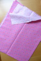 Patchwork - Restenstoff farbige Dots auf rosa - 55 x 79 cm