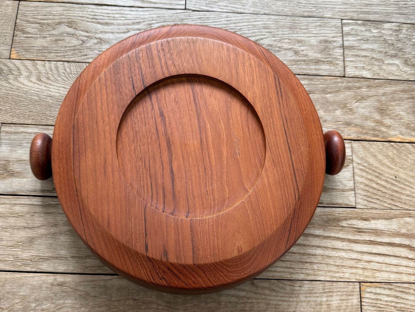Piatti di portata: Rundes Vintage Teaktableau – Usato da Luzern venduto da Mamutpe 2