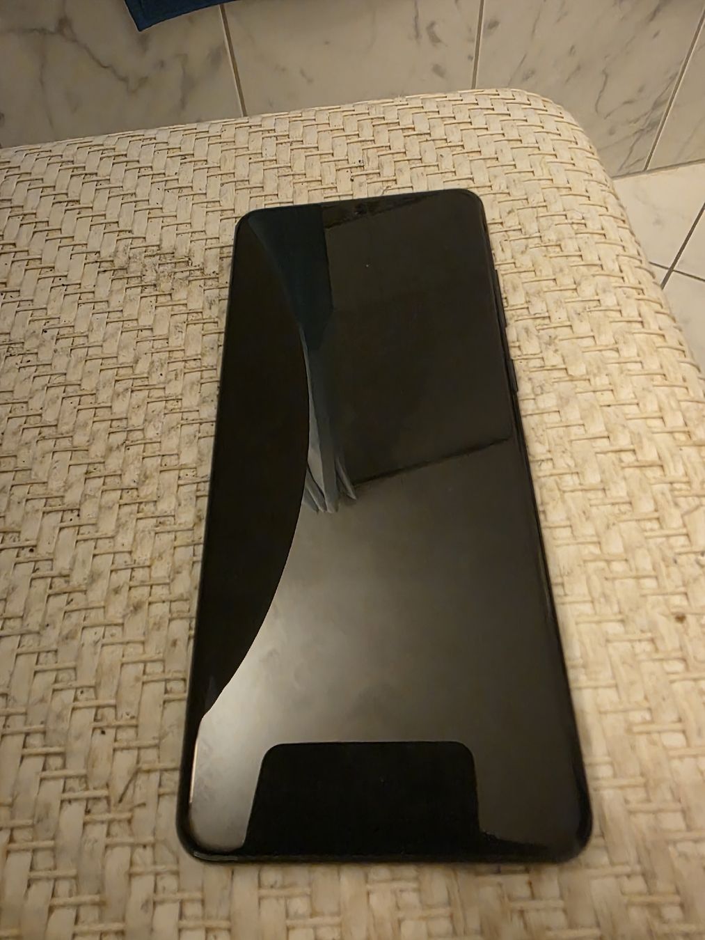 Samsung Telefoni cellulari / Smartphones: Samsung Galaxy S20 Ultra, schwarz – Usato da Emmenbrücke venduto da Minato96