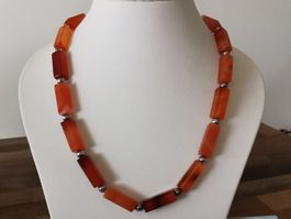 Handgefertigte Halskette mit Carneol und 925/- Silber rhod.