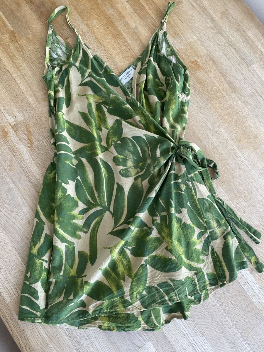 Tute: Tropical kurzer Jumpsuit grün/beige – Nuovo (secondo la descrizione) da Lachen SZ venduto da MAYJA