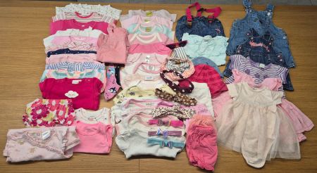 Kleider Paket Mädchen 2, 63 Teile, Sommer, Grösse 62