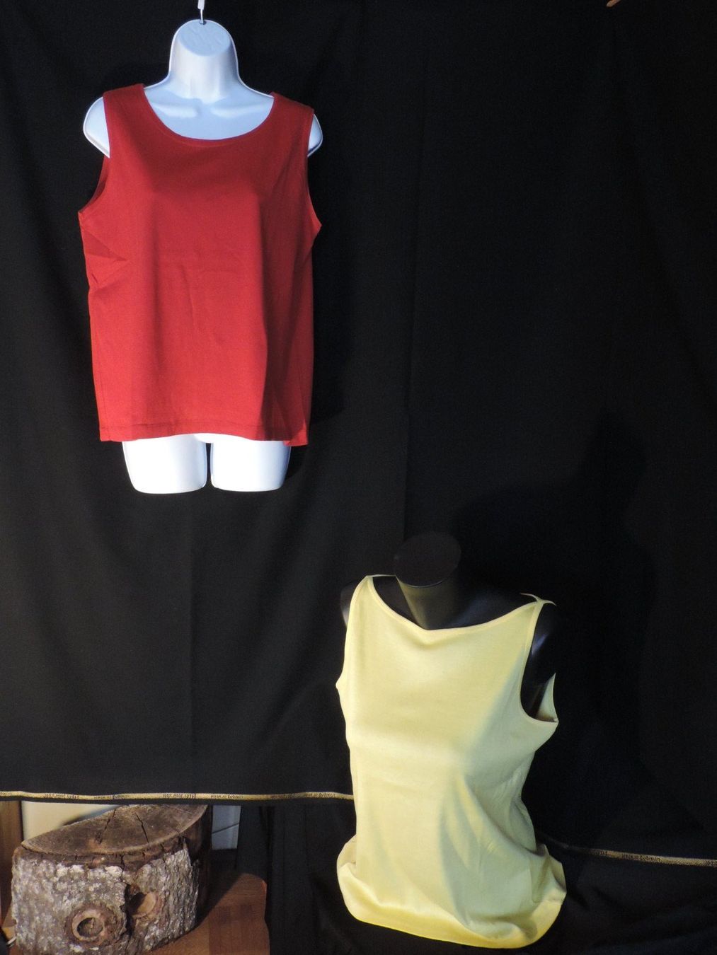 Lotti di vestiti: 2 débardeurs jaune rouge coton – Usato da Genève venduto da Axelle333 3