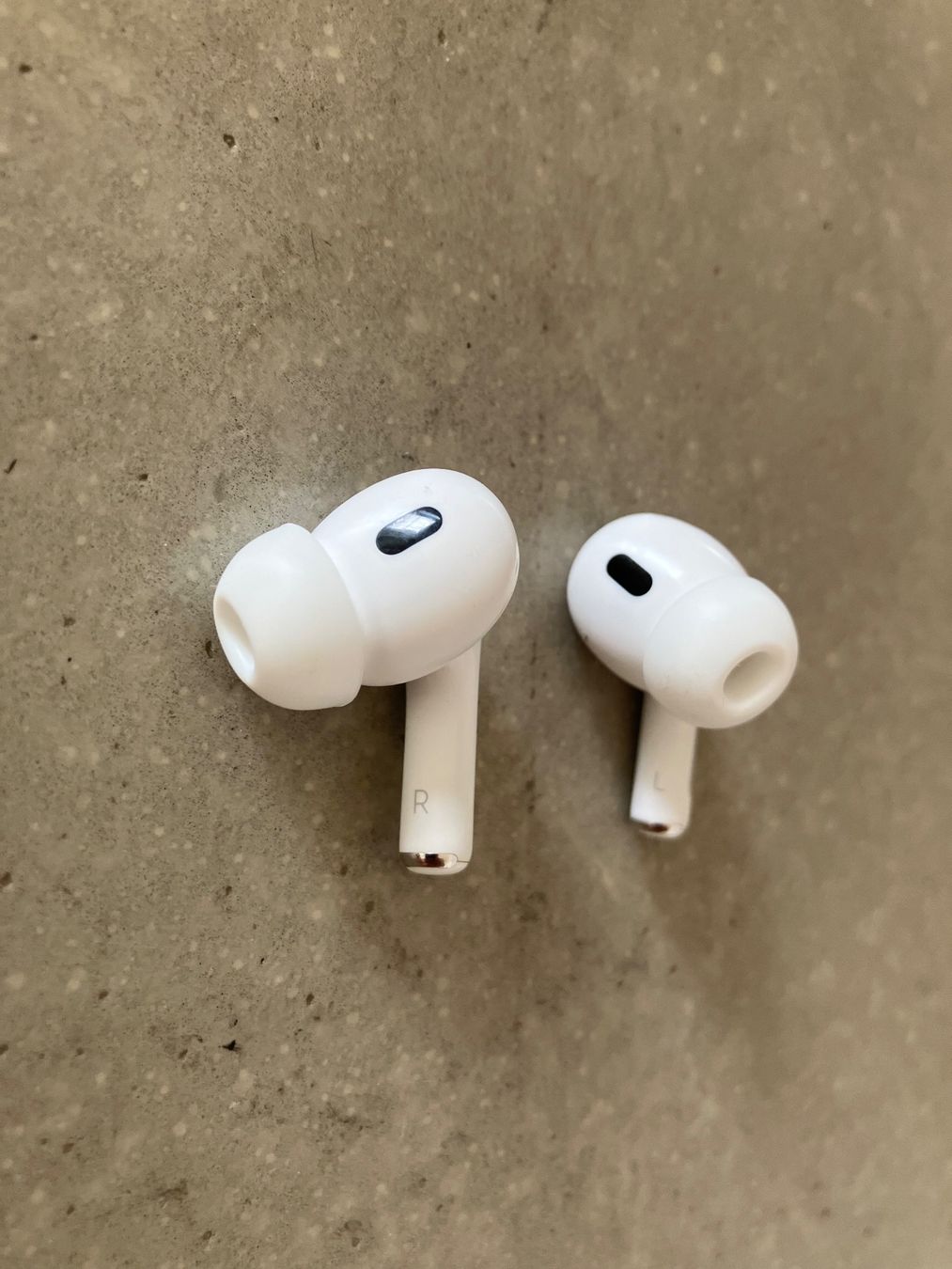 Apple Casques audio: APPLE Air Pods Pro 2 – D'occasion à Lausanne par mr.v 5