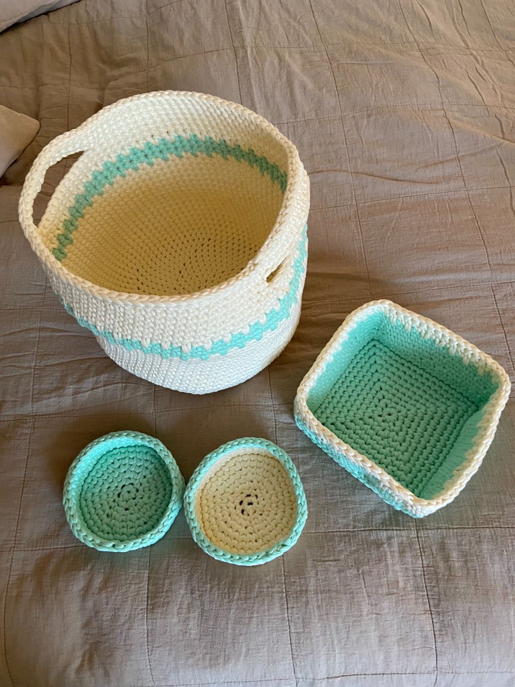Altro per la casa: Lot de paniers crochet handmade – Nuovo e nell'imballaggio originale da Essert FR venduto da archimede03 2