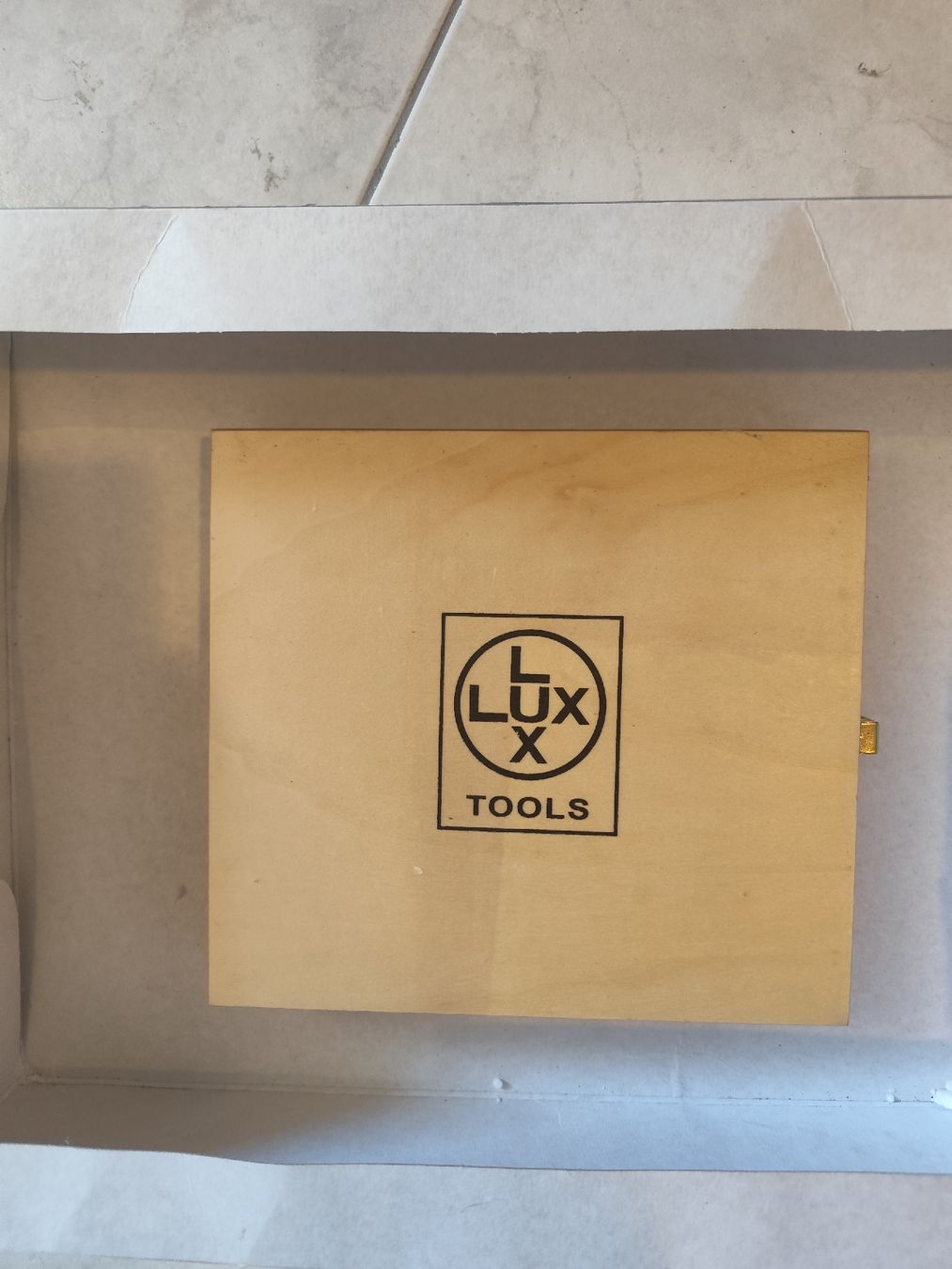 Lux Tutti gli attrezzi: Coffret ciseaux à bois LUX TOOLS 11 pièces état neuf – Nuovo e nell'imballaggio originale da porrentruy venduto da valie02