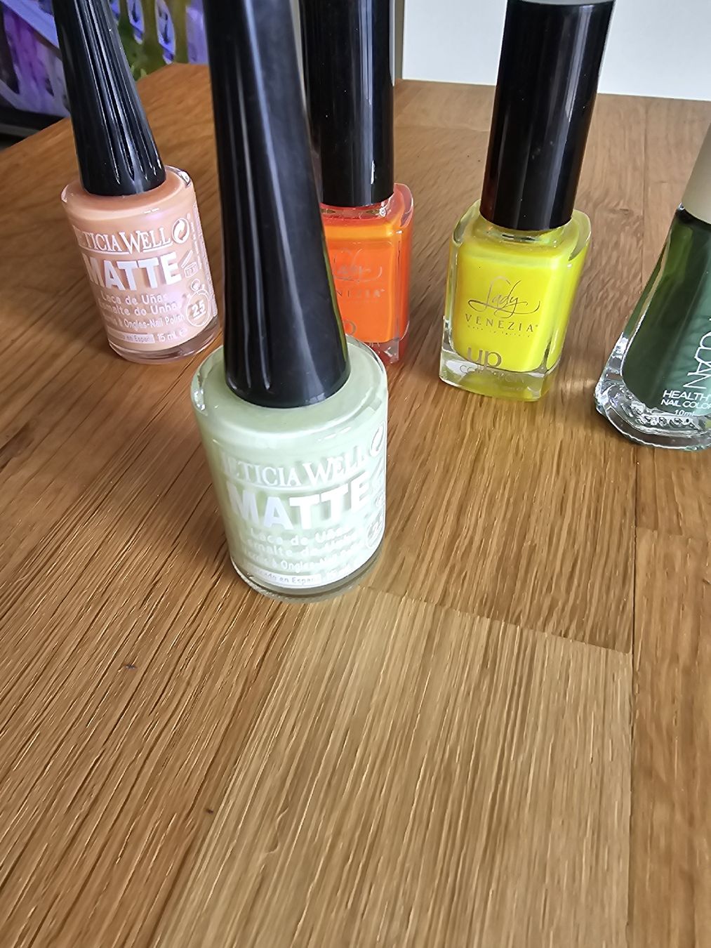 Smalto per unghie: Nagellack verschlossen in diversen Farben – Nuovo (secondo la descrizione) da Urdorf venduto da Yvonne008 2
