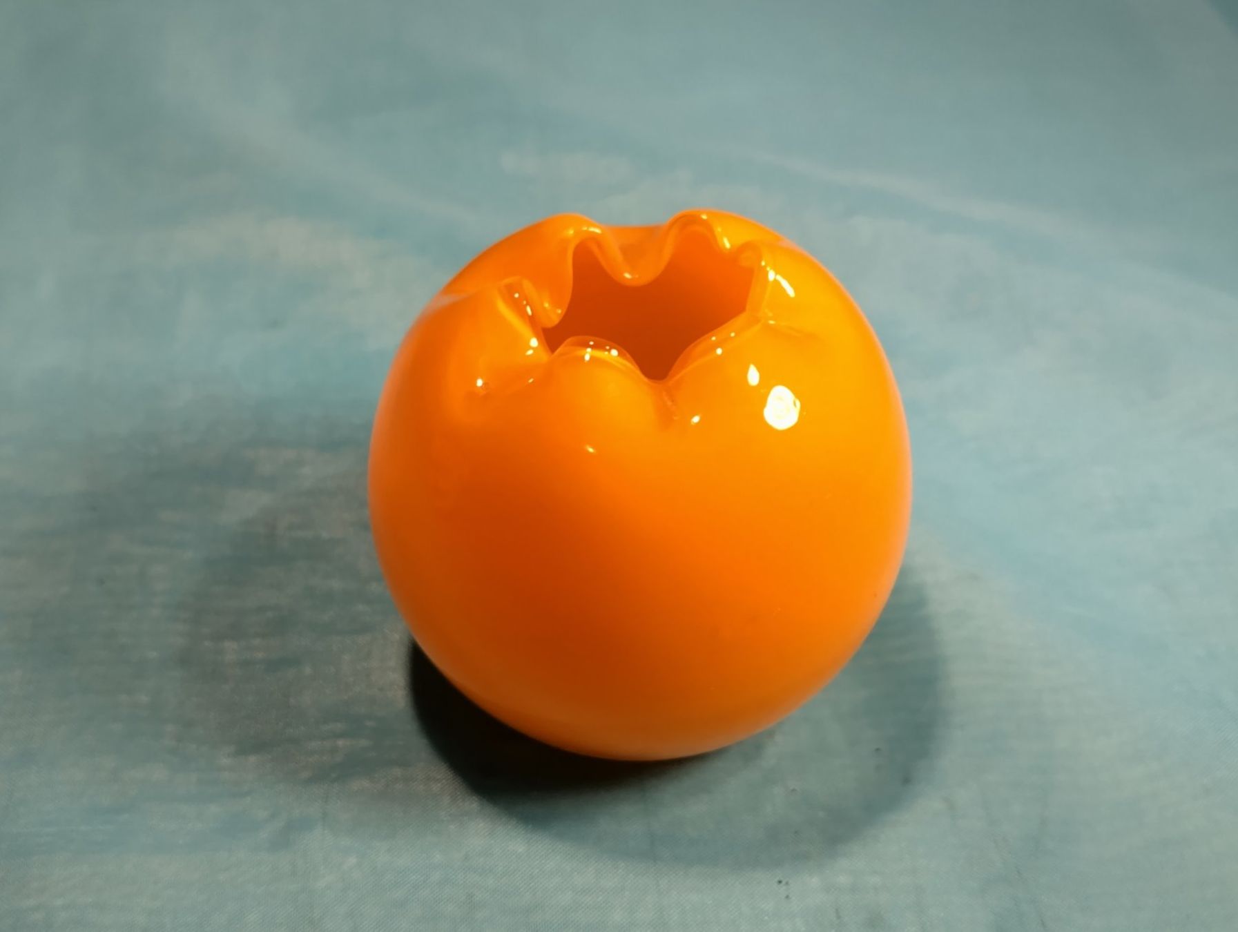 Vasi & Recipienti: Mundgeblasene Vase, hellorange mit Rose – Nuovo (secondo la descrizione) da Bellach venduto da JingleCherry 1