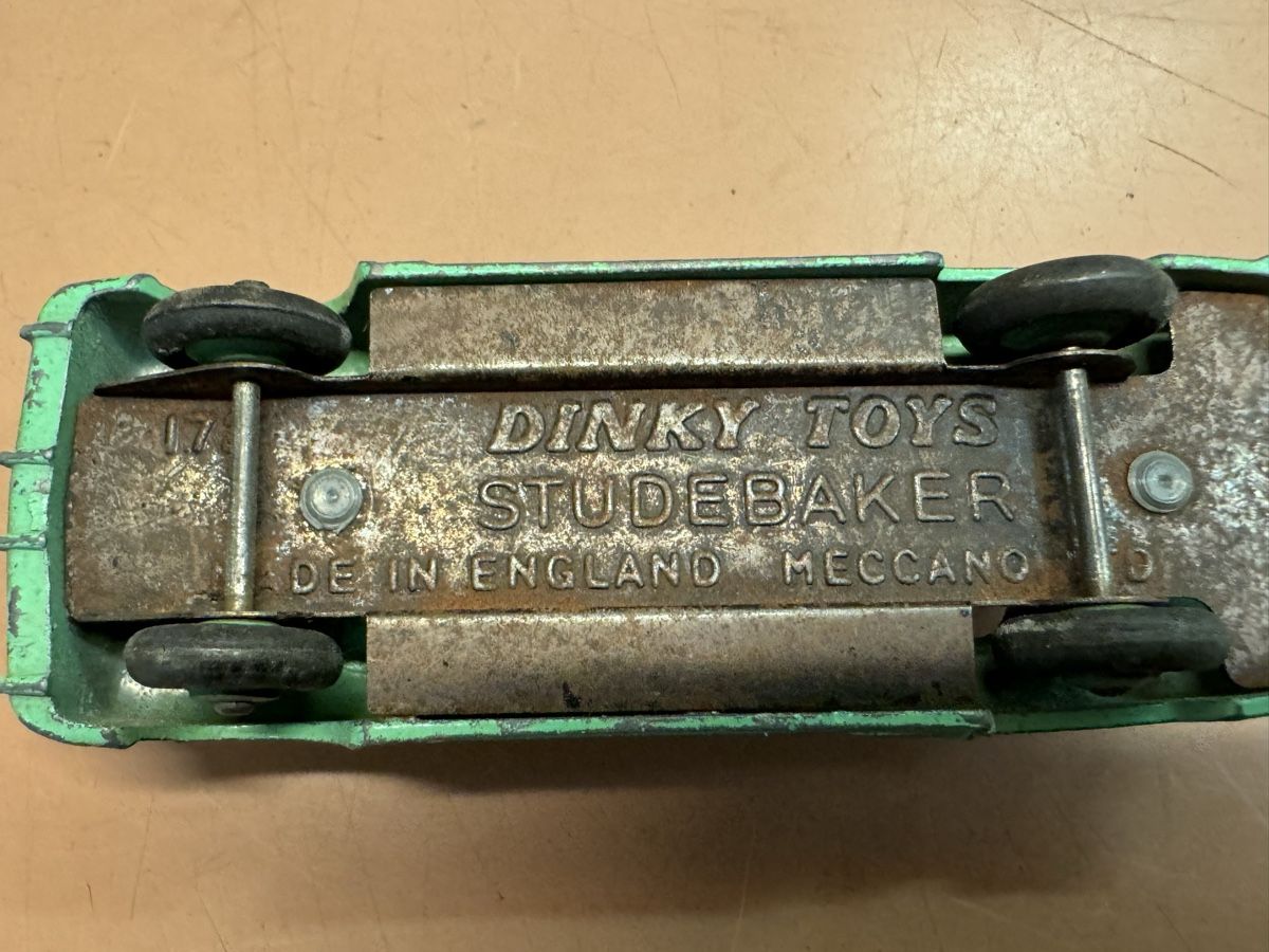 Dinky Toys Voitures modèles: Dinky Toys Studebaker grün bespielt  – D'occasion à Chur par Meriva0 3