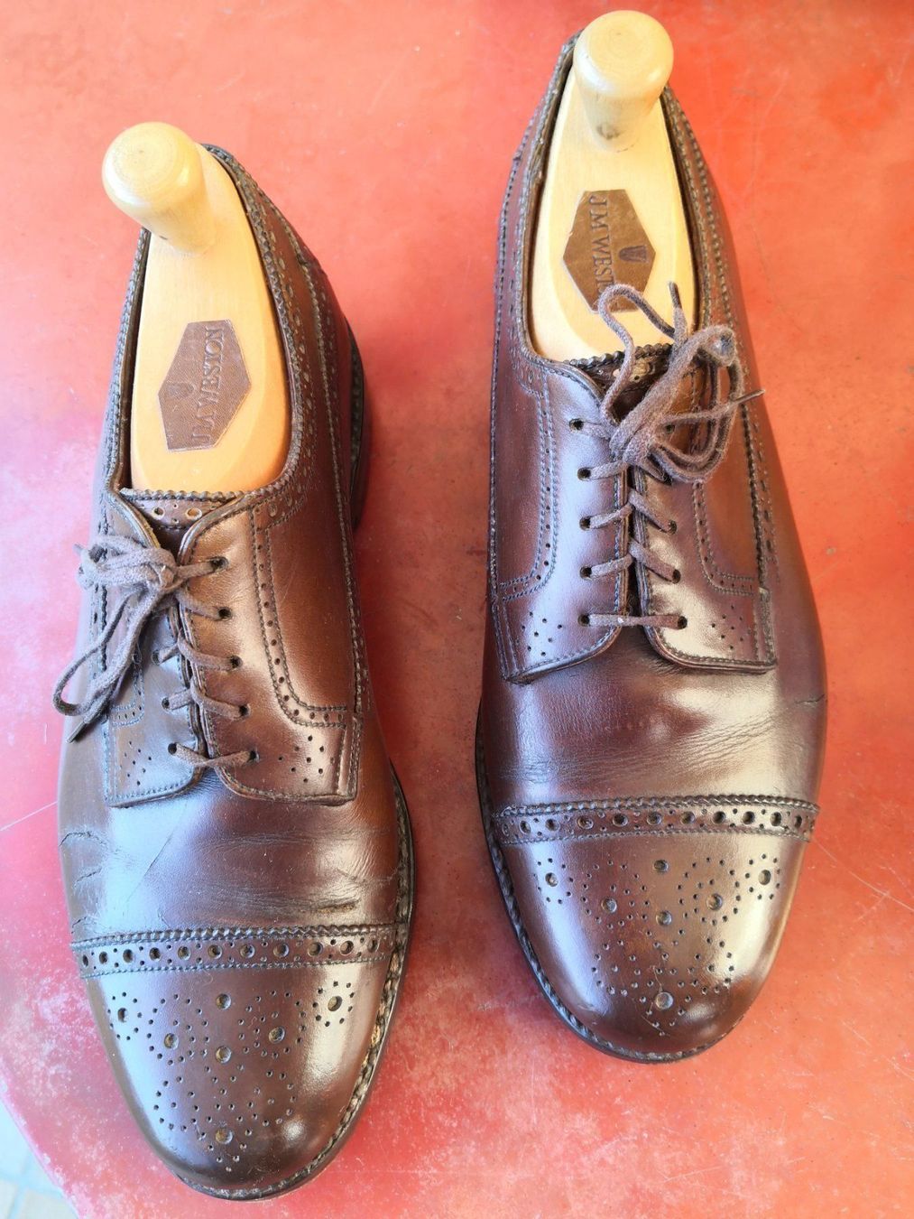 Herrenschuhe: Chaussures J. M. Weston pointure 6 ou 7 – Gebraucht aus Evilard von Mapota