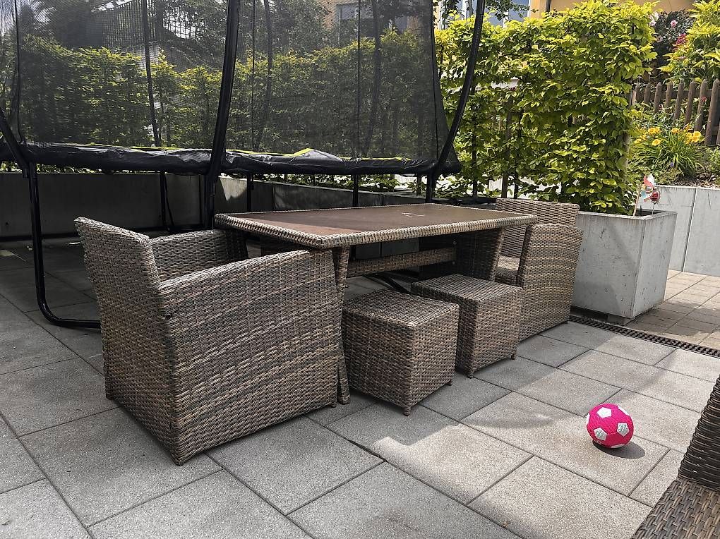 Tischset: Gartenlounge Set – Gebraucht aus Winterberg ZH von MarcErnst