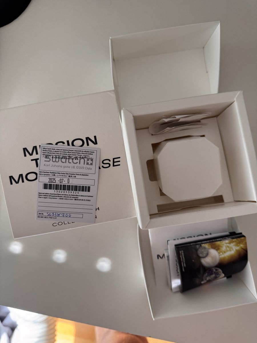 Swatch Uhren: Moonswatch Snoopy White  – Neu (gemäss Beschreibung) aus Morges von chr_w6nj 6
