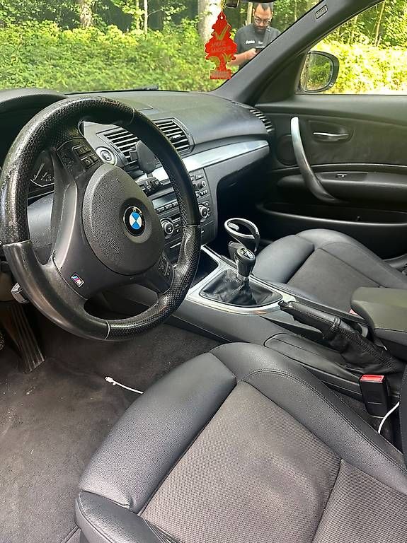 Autos: BMW 118M – D'occasion à Lausanne par sch_869m 3