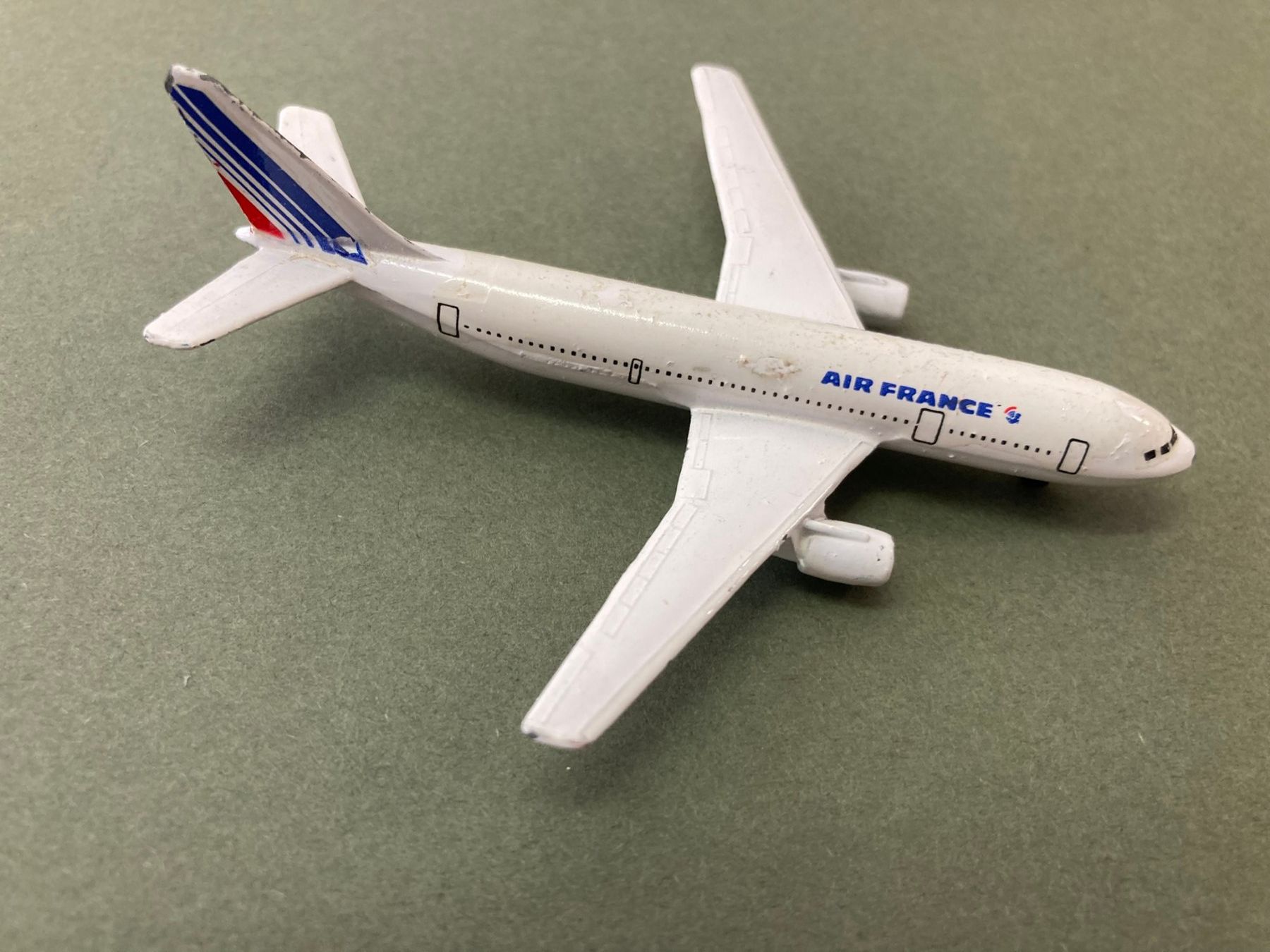 Lufthansa Kits de montage: Modellflugzeug Lufthansa Boeing 747 – D'occasion à Richterswil par Nathan_adler