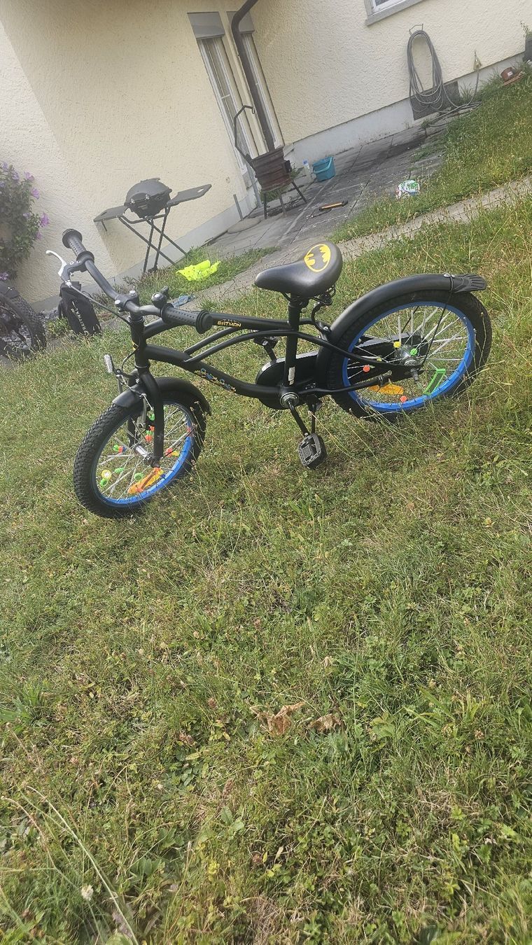 Biciclette: Batman Kinderfahrrad 16 Zoll – Usato da Zürich venduto da nic_dx6j 1