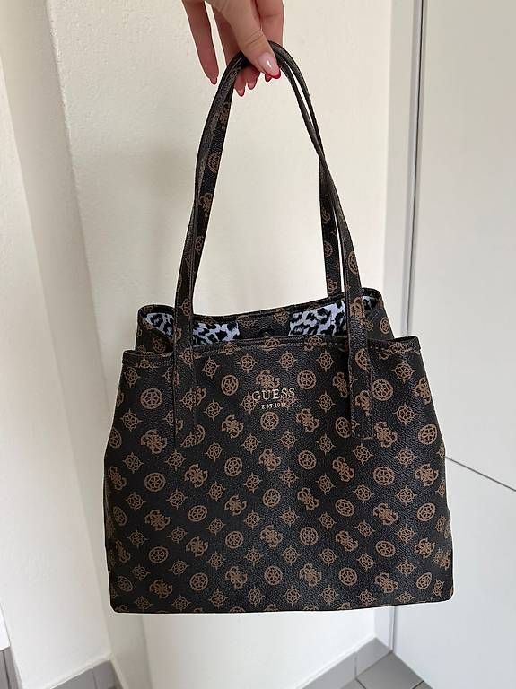 Sacs femmes: Sac à main Guess – D'occasion à Renens VD par Nikola_Grubor