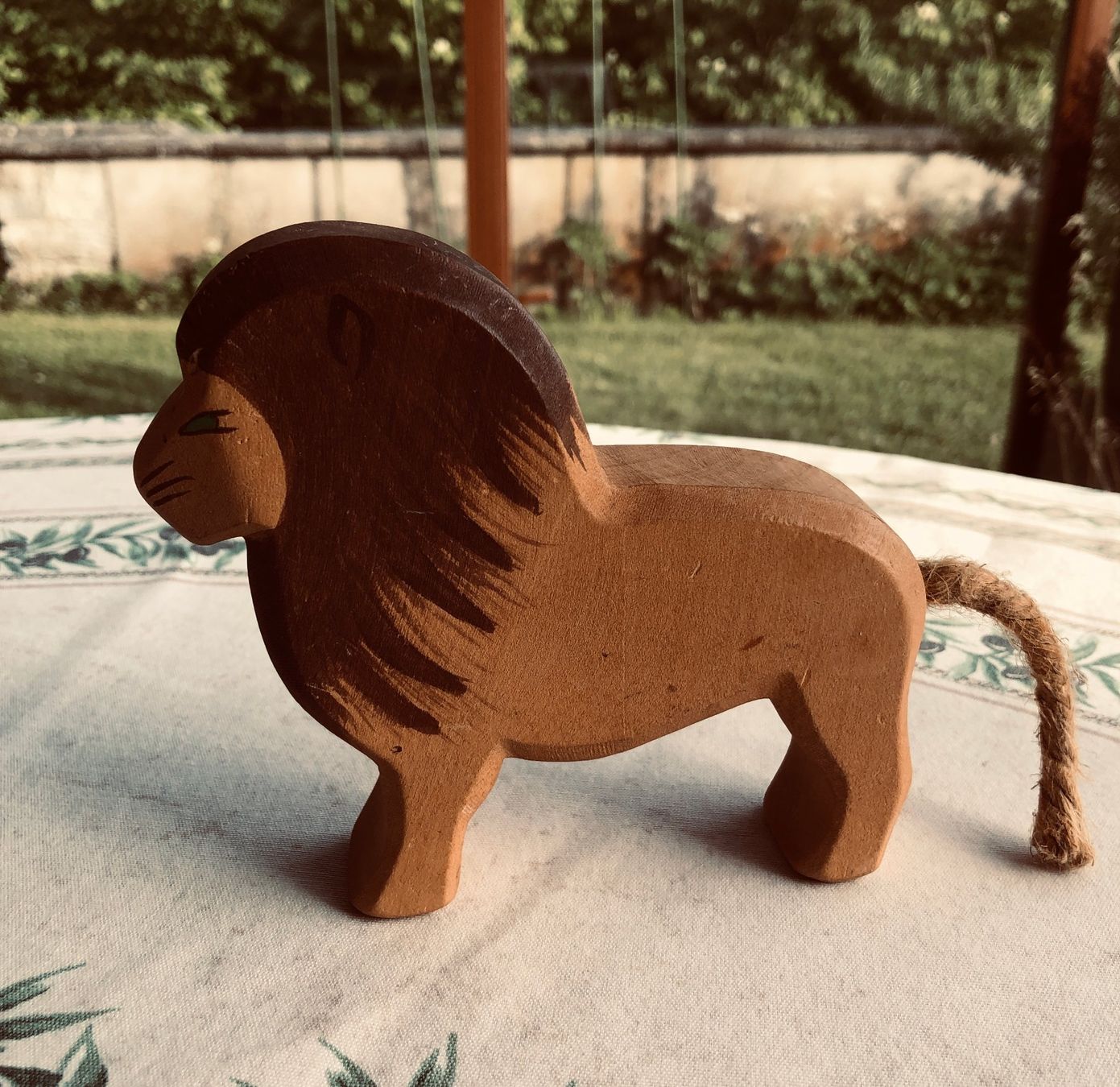 Ostheimer Giocattoli: Ostheimer Löwe, 14 cm lang, 12 cm hoch – Usato da Herrliberg venduto da els_r8qb 3