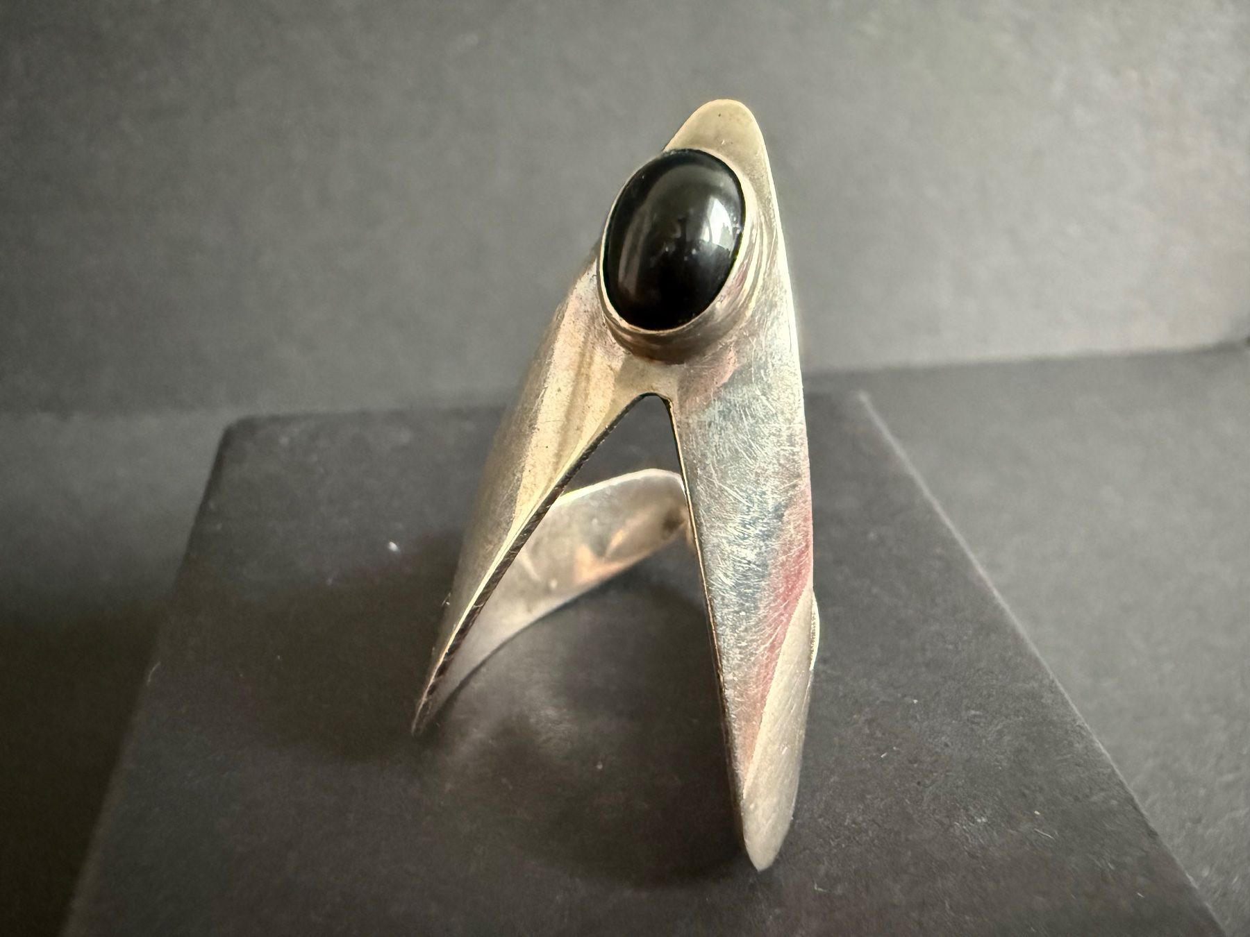 Anelli: Spezieller Silber Ring mit Onyx 925 – Usato da Spiegel b. Bern venduto da Rogger72