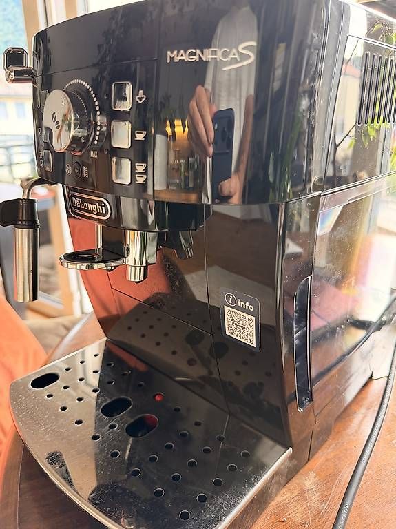Kaffeemaschinen & Espressomaschinen: Delonghi Magnifica S – Gebraucht aus Bouveret von mal_8bhn 1