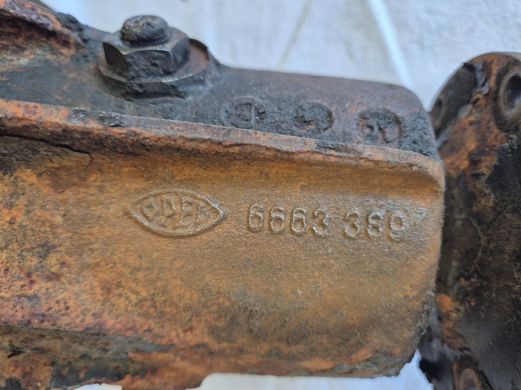 Opel Tutti pezzi di ricambio auto: Opel Blitz Differential,Hinterachsgetriebe – Usato da Bremgarten AG venduto da Osella5 8