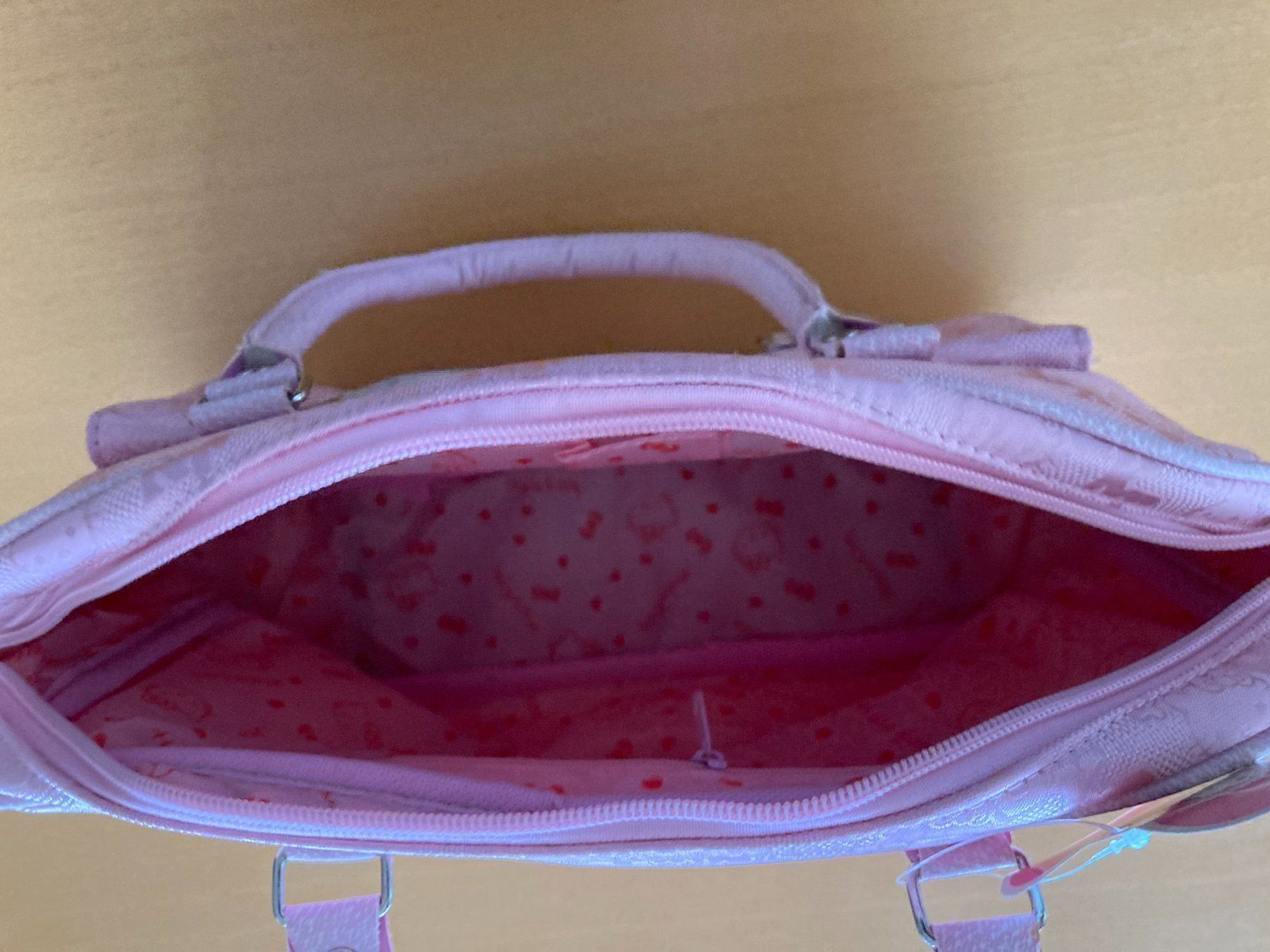 Hello Kitty Borse da donna: Sac à main Hello Kitty M3 -  NEU/NEUF – Nuovo (secondo la descrizione) da Prez-vers-Noréaz venduto da JOCO1963 1