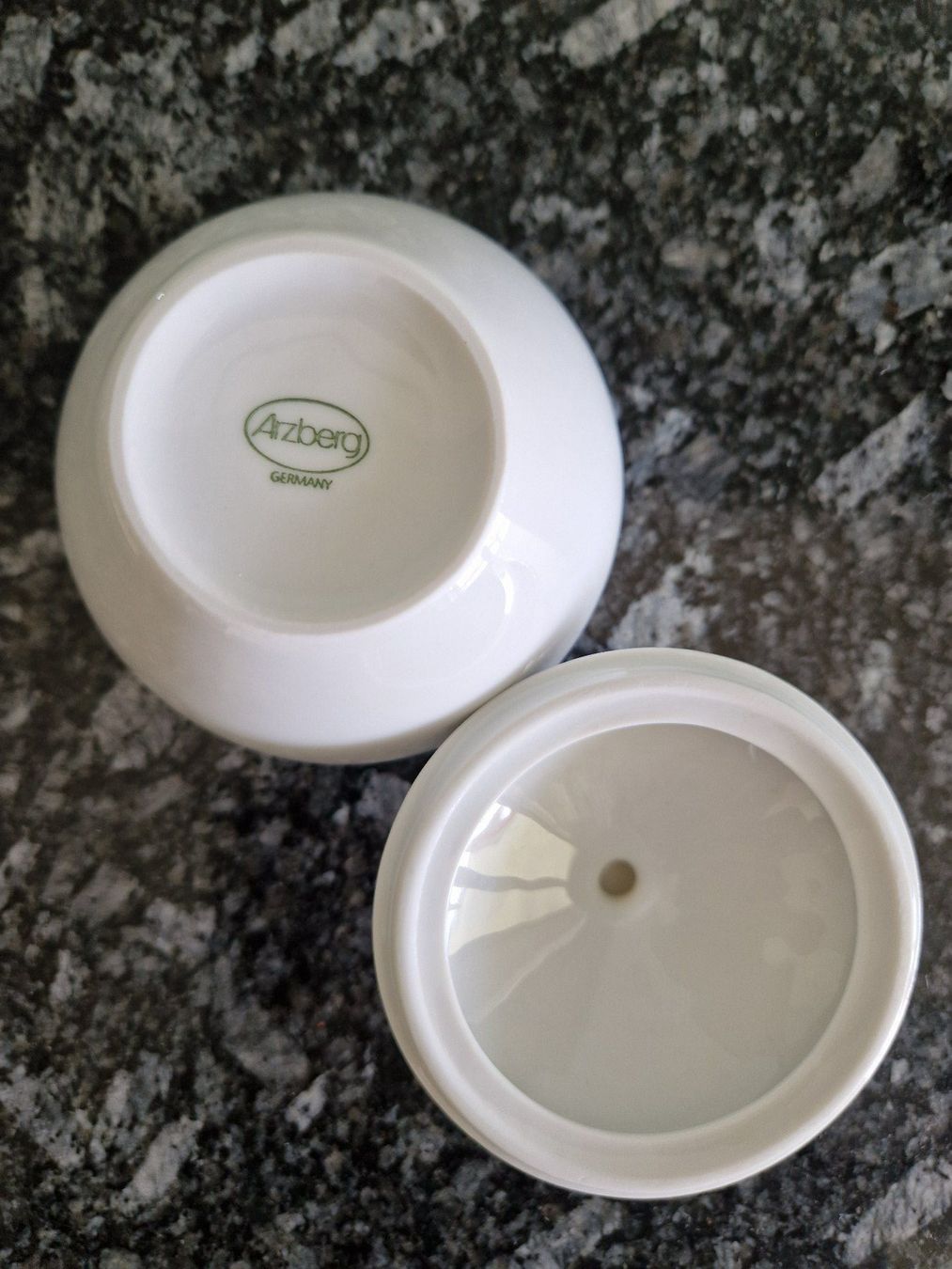 Arzberg Zuccheriere: Arzberg Zuckerdose weiss – Usato da Spiegel b. Bern venduto da Raeumer_09 1